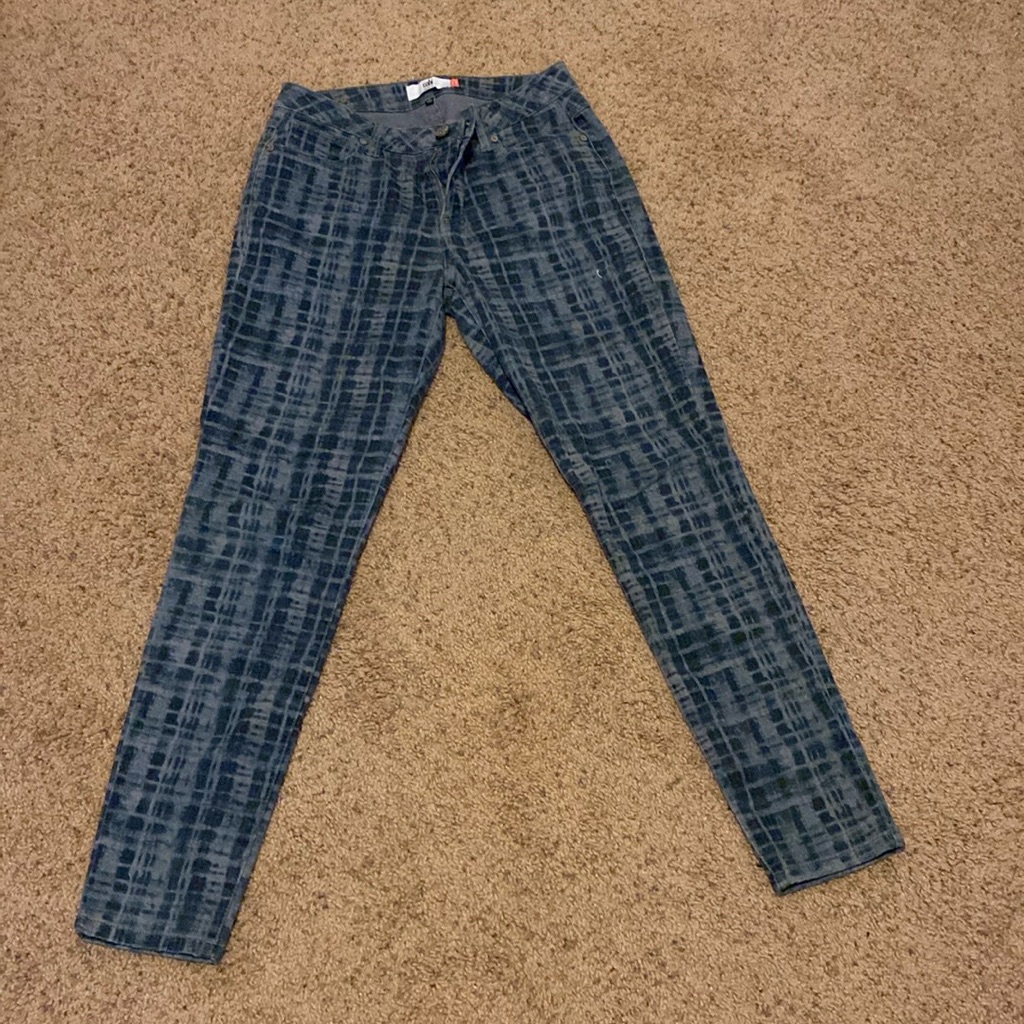 Patterned Jeans